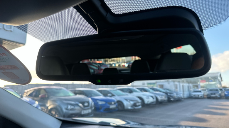 Renault Kadjar 1.2 TCE Signature S Nav 5dr Petrol Hatchback